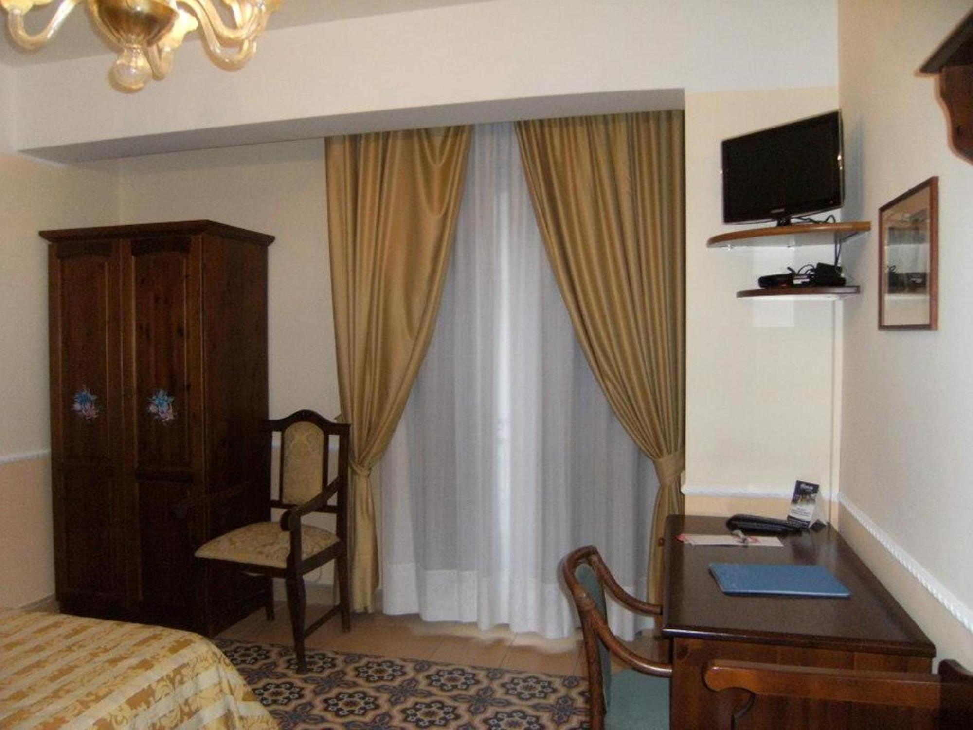 Hotel U' Bais Scilla Bagian luar foto